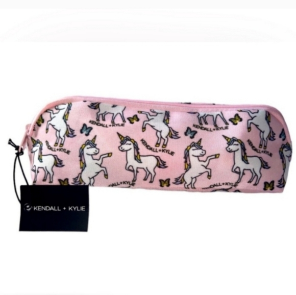 Kyle & Kendall Unicorn Case - Picture 1 of 5